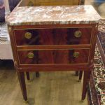 372 1453 CHEST OF DRAWERS